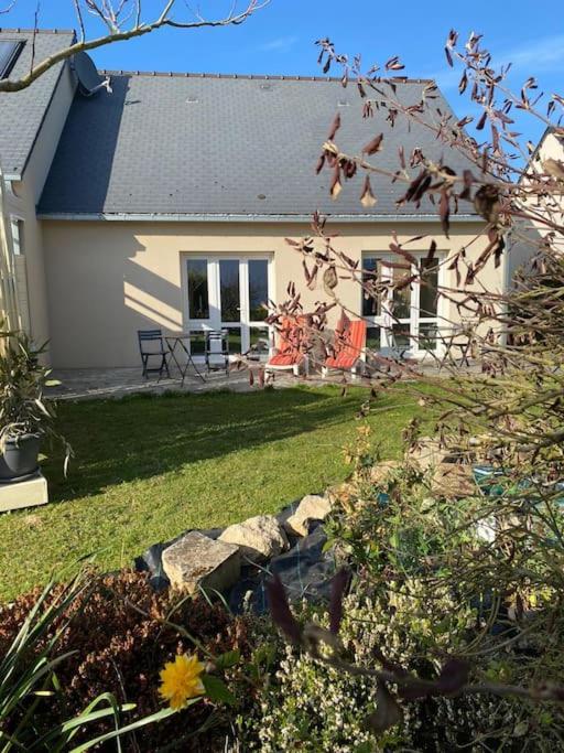 Dans Une Maison Familiale Avec Jardin A 800M De La Plage Bréville-sur-Mer Екстериор снимка